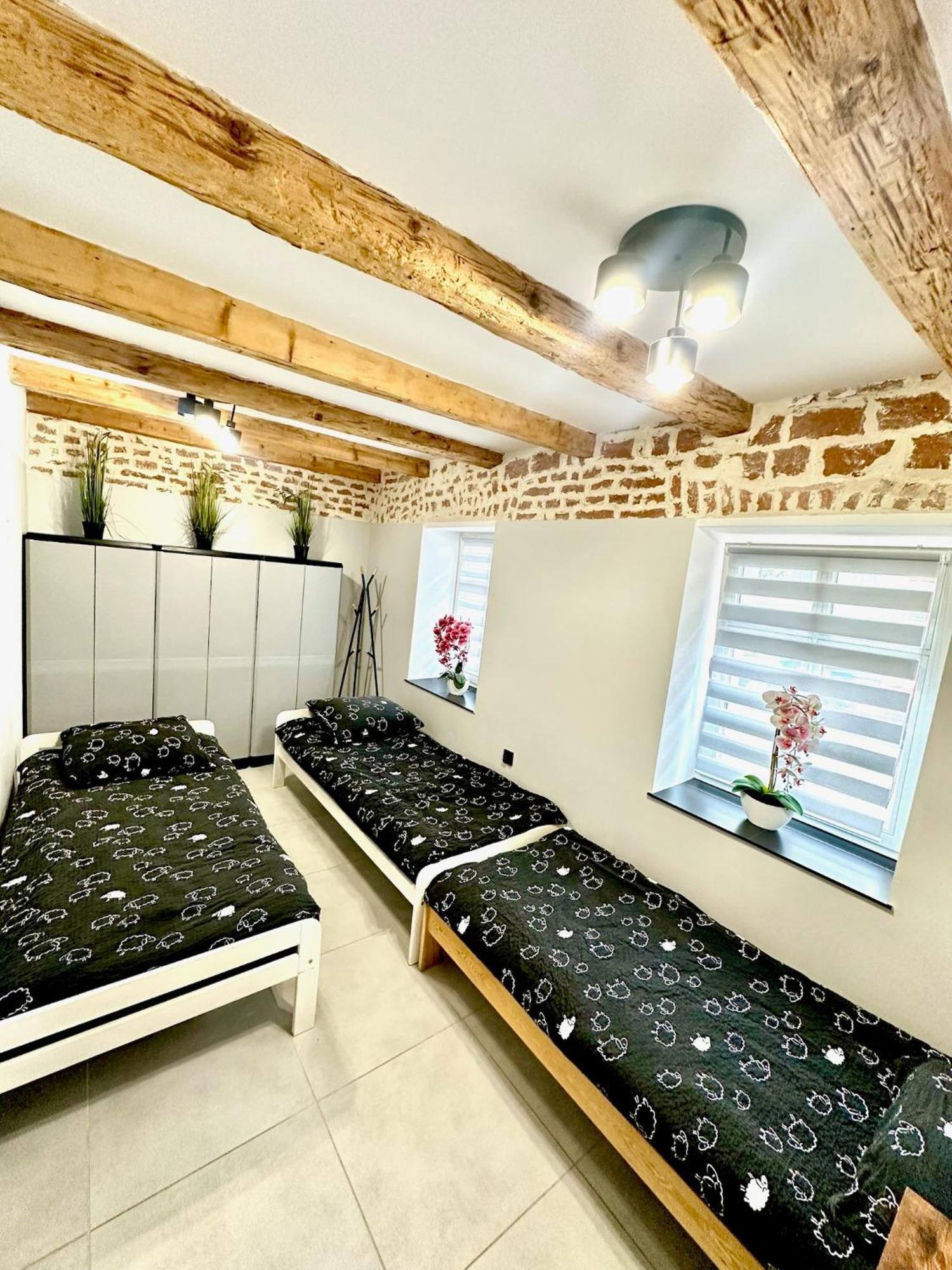 Marianowka Apartment Легница Екстериор снимка