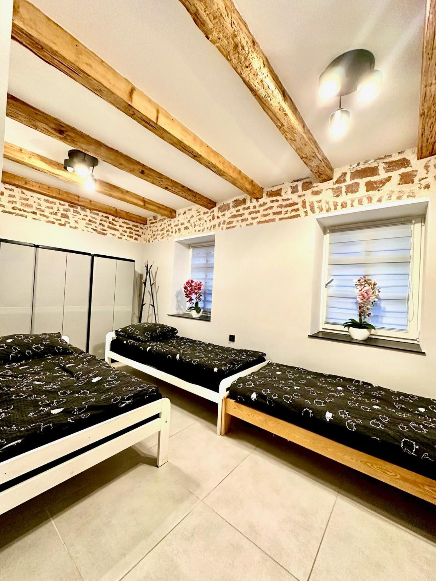 Marianowka Apartment Легница Екстериор снимка
